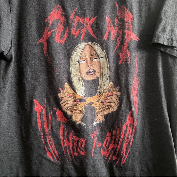 GILDAN SOMETHING ABOUT HER "FCUK ME IN THIS T-SHIRT" GRAPHIC TEE - Picture 2 of 4